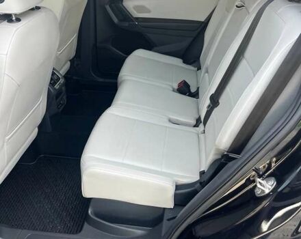 Черный Фольксваген Тигуан, объемом двигателя 1.98 л и пробегом 160 тыс. км за 18000 $, фото 6 на Automoto.ua