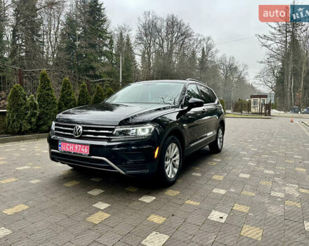 Чорний Фольксваген Тігуан, об'ємом двигуна 2 л та пробігом 186 тис. км за 17300 $, фото 8 на Automoto.ua
