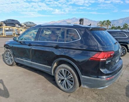 Черный Фольксваген Тигуан, объемом двигателя 2 л и пробегом 129 тыс. км за 13900 $, фото 3 на Automoto.ua