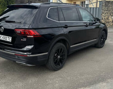 Чорний Фольксваген Тігуан, об'ємом двигуна 1.98 л та пробігом 62 тис. км за 17950 $, фото 12 на Automoto.ua