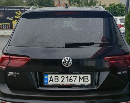 Чорний Фольксваген Тігуан, об'ємом двигуна 2 л та пробігом 260 тис. км за 24950 $, фото 3 на Automoto.ua