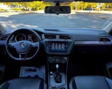 Черный Фольксваген Тигуан, объемом двигателя 2 л и пробегом 89 тыс. км за 11000 $, фото 13 на Automoto.ua