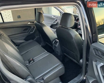 Черный Фольксваген Тигуан, объемом двигателя 2 л и пробегом 188 тыс. км за 12890 $, фото 65 на Automoto.ua