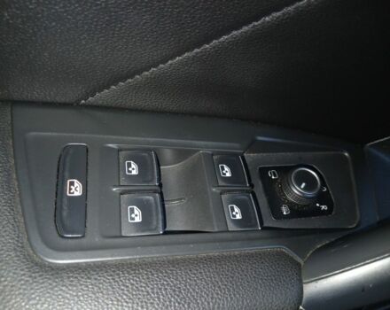 Черный Фольксваген Тигуан, объемом двигателя 0 л и пробегом 300 тыс. км за 27500 $, фото 2 на Automoto.ua