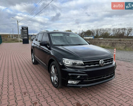 Черный Фольксваген Тигуан, объемом двигателя 1.98 л и пробегом 104 тыс. км за 19990 $, фото 2 на Automoto.ua