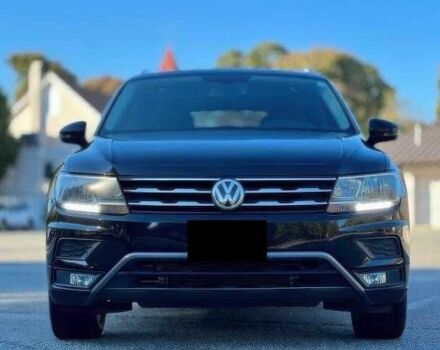 Черный Фольксваген Тигуан, объемом двигателя 2 л и пробегом 89 тыс. км за 11000 $, фото 1 на Automoto.ua