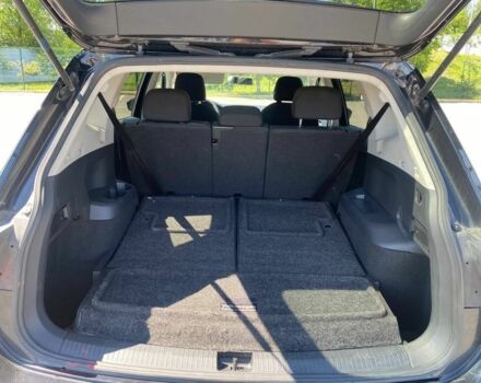 Чорний Фольксваген Тігуан, об'ємом двигуна 2 л та пробігом 138 тис. км за 17300 $, фото 6 на Automoto.ua