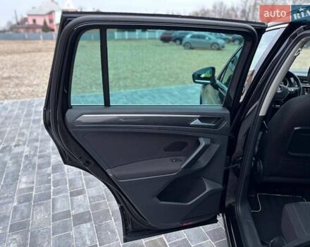 Чорний Фольксваген Тігуан, об'ємом двигуна 1.98 л та пробігом 235 тис. км за 21799 $, фото 17 на Automoto.ua