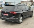 Чорний Фольксваген Тігуан, об'ємом двигуна 2 л та пробігом 139 тис. км за 16900 $, фото 3 на Automoto.ua