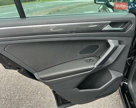 Чорний Фольксваген Тігуан, об'ємом двигуна 1.98 л та пробігом 138 тис. км за 28500 $, фото 13 на Automoto.ua