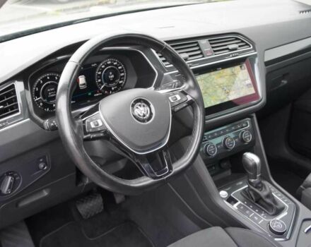 Черный Фольксваген Тигуан, объемом двигателя 2 л и пробегом 91 тыс. км за 14500 $, фото 7 на Automoto.ua