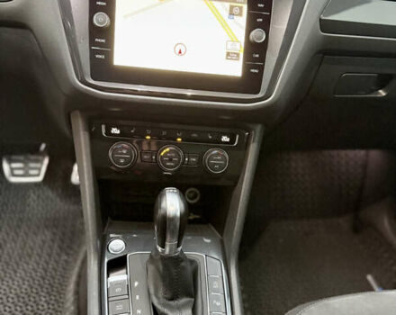 Черный Фольксваген Тигуан, объемом двигателя 1.97 л и пробегом 204 тыс. км за 26990 $, фото 12 на Automoto.ua