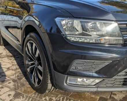 Черный Фольксваген Тигуан, объемом двигателя 1.98 л и пробегом 125 тыс. км за 25900 $, фото 5 на Automoto.ua