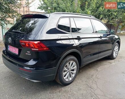Черный Фольксваген Тигуан, объемом двигателя 2 л и пробегом 149 тыс. км за 16800 $, фото 19 на Automoto.ua