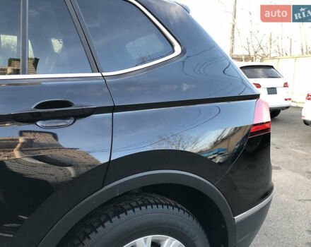 Черный Фольксваген Тигуан, объемом двигателя 2 л и пробегом 188 тыс. км за 12890 $, фото 41 на Automoto.ua