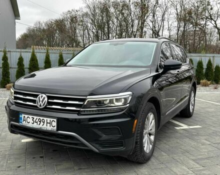 Чорний Фольксваген Тігуан, об'ємом двигуна 2 л та пробігом 271 тис. км за 16499 $, фото 3 на Automoto.ua