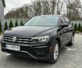 Чорний Фольксваген Тігуан, об'ємом двигуна 2 л та пробігом 271 тис. км за 16499 $, фото 3 на Automoto.ua