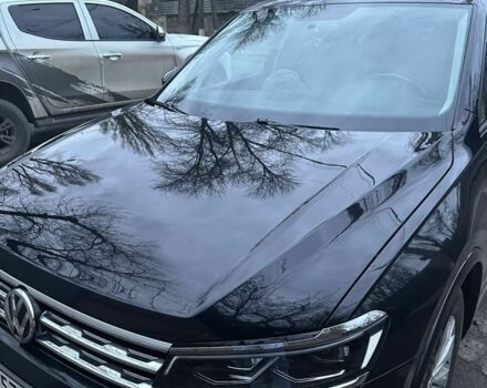 Черный Фольксваген Тигуан, объемом двигателя 2 л и пробегом 130 тыс. км за 21500 $, фото 7 на Automoto.ua