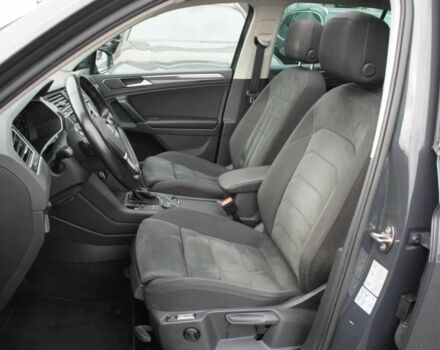 Черный Фольксваген Тигуан, объемом двигателя 2 л и пробегом 91 тыс. км за 14500 $, фото 8 на Automoto.ua