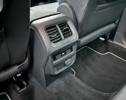 Черный Фольксваген Тигуан, объемом двигателя 2 л и пробегом 190 тыс. км за 23150 $, фото 23 на Automoto.ua