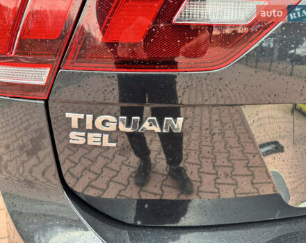 Черный Фольксваген Тигуан, объемом двигателя 1.98 л и пробегом 104 тыс. км за 19990 $, фото 38 на Automoto.ua