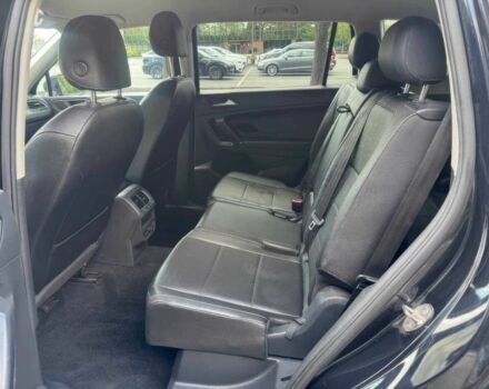 Черный Фольксваген Тигуан, объемом двигателя 2 л и пробегом 37 тыс. км за 13000 $, фото 12 на Automoto.ua