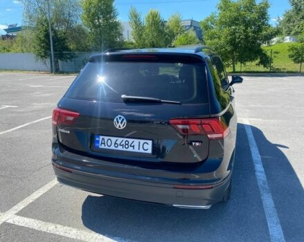 Чорний Фольксваген Тігуан, об'ємом двигуна 2 л та пробігом 138 тис. км за 17300 $, фото 5 на Automoto.ua