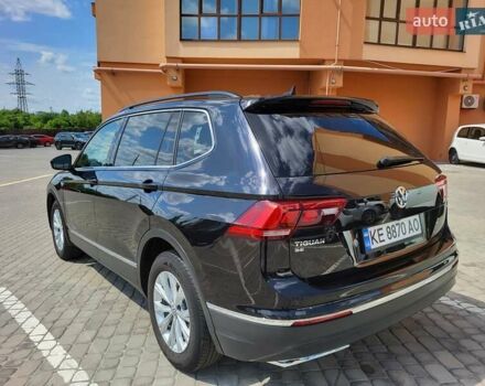 Чорний Фольксваген Тігуан, об'ємом двигуна 2 л та пробігом 101 тис. км за 21000 $, фото 10 на Automoto.ua