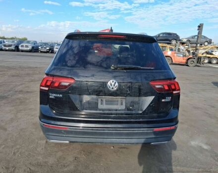 Черный Фольксваген Тигуан, объемом двигателя 2 л и пробегом 129 тыс. км за 13900 $, фото 5 на Automoto.ua