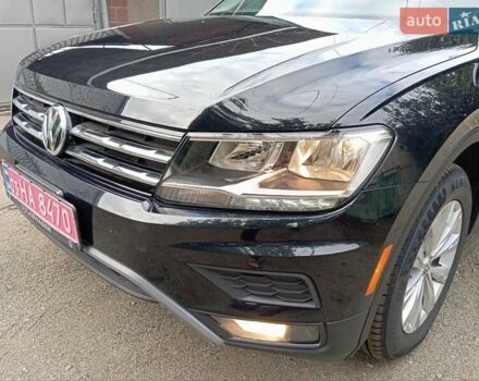 Черный Фольксваген Тигуан, объемом двигателя 2 л и пробегом 149 тыс. км за 16800 $, фото 2 на Automoto.ua