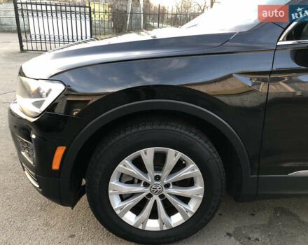 Черный Фольксваген Тигуан, объемом двигателя 2 л и пробегом 188 тыс. км за 12890 $, фото 50 на Automoto.ua