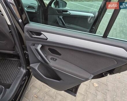 Черный Фольксваген Тигуан, объемом двигателя 1.98 л и пробегом 198 тыс. км за 21950 $, фото 36 на Automoto.ua