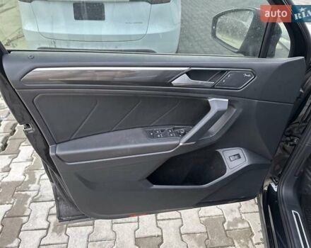 Черный Фольксваген Тигуан, объемом двигателя 2 л и пробегом 94 тыс. км за 17260 $, фото 14 на Automoto.ua