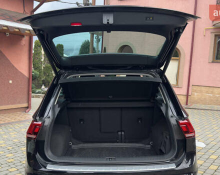 Чорний Фольксваген Тігуан, об'ємом двигуна 1.98 л та пробігом 258 тис. км за 23300 $, фото 24 на Automoto.ua