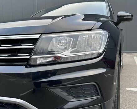 Черный Фольксваген Тигуан, объемом двигателя 1.98 л и пробегом 80 тыс. км за 25000 $, фото 12 на Automoto.ua