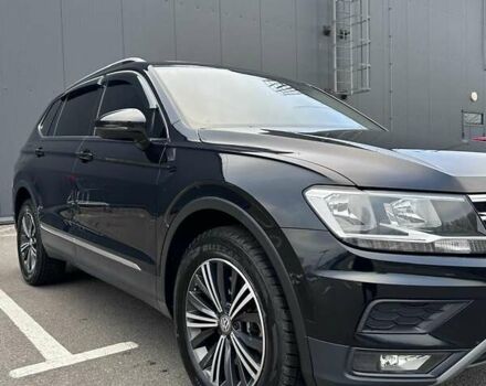 Черный Фольксваген Тигуан, объемом двигателя 1.98 л и пробегом 80 тыс. км за 25000 $, фото 7 на Automoto.ua