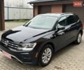 Черный Фольксваген Тигуан, объемом двигателя 2 л и пробегом 105 тыс. км за 16350 $, фото 2 на Automoto.ua