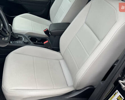 Чорний Фольксваген Тігуан, об'ємом двигуна 1.98 л та пробігом 62 тис. км за 17950 $, фото 18 на Automoto.ua