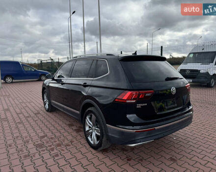 Черный Фольксваген Тигуан, объемом двигателя 1.98 л и пробегом 104 тыс. км за 19990 $, фото 6 на Automoto.ua