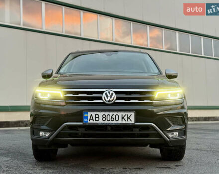 Черный Фольксваген Тигуан, объемом двигателя 1.97 л и пробегом 204 тыс. км за 26990 $, фото 36 на Automoto.ua