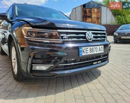 Чорний Фольксваген Тігуан, об'ємом двигуна 2 л та пробігом 101 тис. км за 21000 $, фото 6 на Automoto.ua