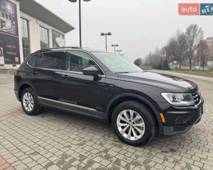 Чорний Фольксваген Тігуан, об'ємом двигуна 1.98 л та пробігом 105 тис. км за 20500 $, фото 9 на Automoto.ua