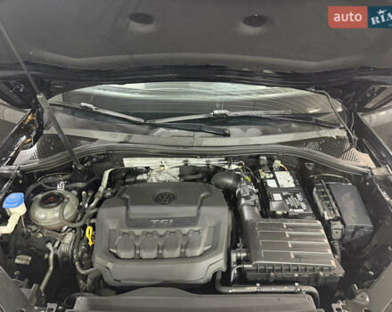Чорний Фольксваген Тігуан, об'ємом двигуна 2 л та пробігом 162 тис. км за 18750 $, фото 19 на Automoto.ua