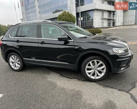 Чорний Фольксваген Тігуан, об'ємом двигуна 1.98 л та пробігом 138 тис. км за 28500 $, фото 5 на Automoto.ua