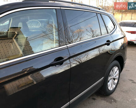 Черный Фольксваген Тигуан, объемом двигателя 2 л и пробегом 188 тыс. км за 12890 $, фото 45 на Automoto.ua