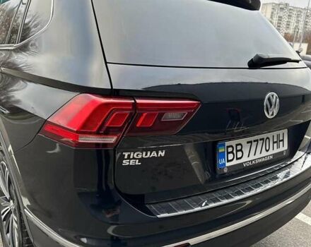 Черный Фольксваген Тигуан, объемом двигателя 1.98 л и пробегом 80 тыс. км за 25000 $, фото 5 на Automoto.ua