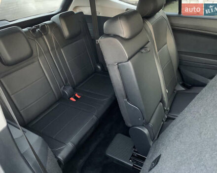 Черный Фольксваген Тигуан, объемом двигателя 2 л и пробегом 188 тыс. км за 12890 $, фото 67 на Automoto.ua