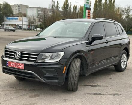 Чорний Фольксваген Тігуан, об'ємом двигуна 2 л та пробігом 139 тис. км за 16900 $, фото 1 на Automoto.ua