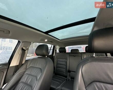 Черный Фольксваген Тигуан, объемом двигателя 2 л и пробегом 94 тыс. км за 17260 $, фото 21 на Automoto.ua