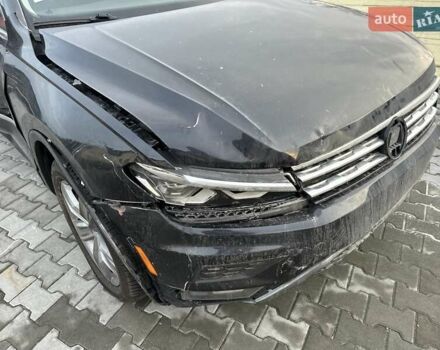 Черный Фольксваген Тигуан, объемом двигателя 2 л и пробегом 94 тыс. км за 17260 $, фото 3 на Automoto.ua